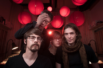 [vuonna 2012 otettu ryhm�kuva]